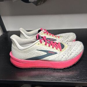 Brooks Hyperion Tempo Women’s Size 8 White Pink Running Shoes Sneakers
